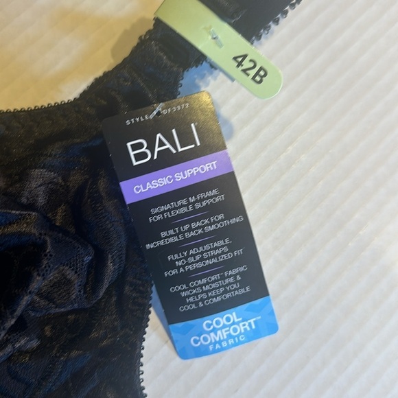 NWT Bali classic comfort cool comfort fabric black bra 42B adjustable straps - Picture 3 of 7